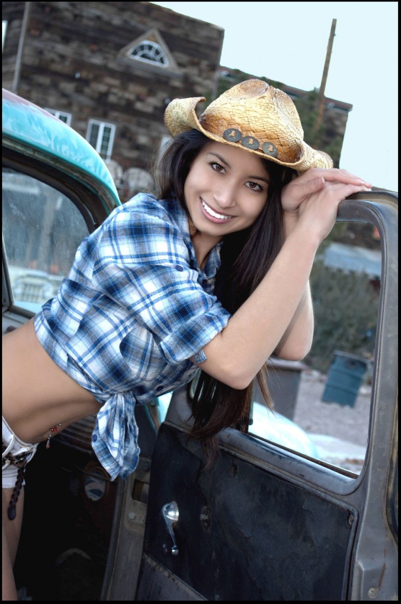 Female model photo shoot of Anjel Moore by Michael Ferraro in Nelson, Nevada