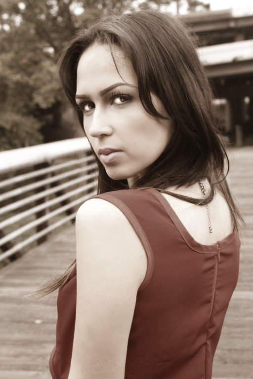 Female model photo shoot of Mayra Alejandra Lemus