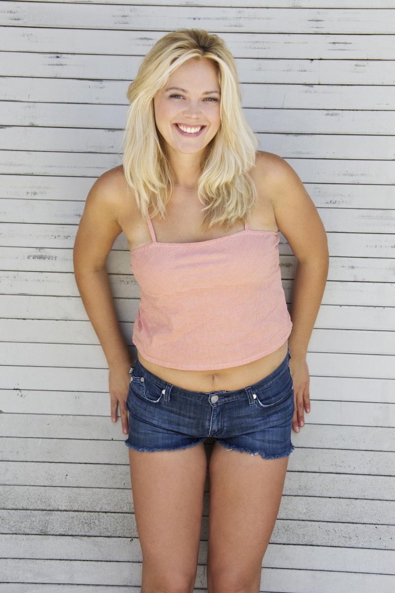 Female model photo shoot of Ashley L Ellis in Seal Beach, CA