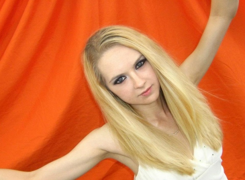 Female model photo shoot of Jessica Vaughn