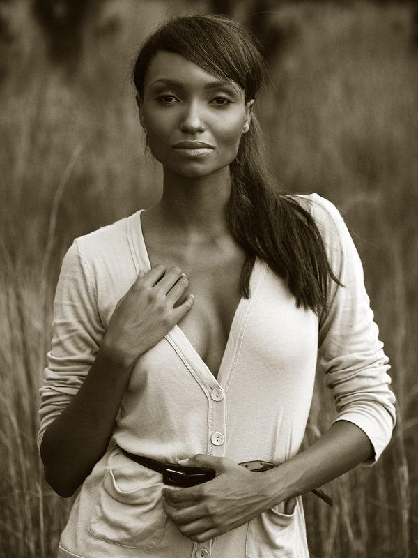 Female model photo shoot of RaRa2010