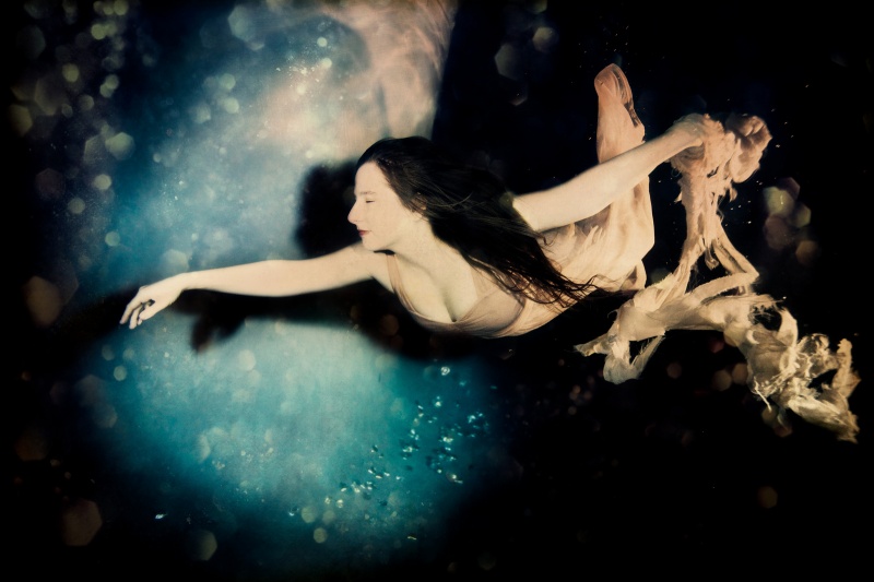 Female model photo shoot of Zoe-Ruth in Hollywood, CA - underwater