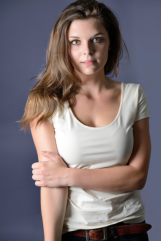 Female model photo shoot of Julia Koch
