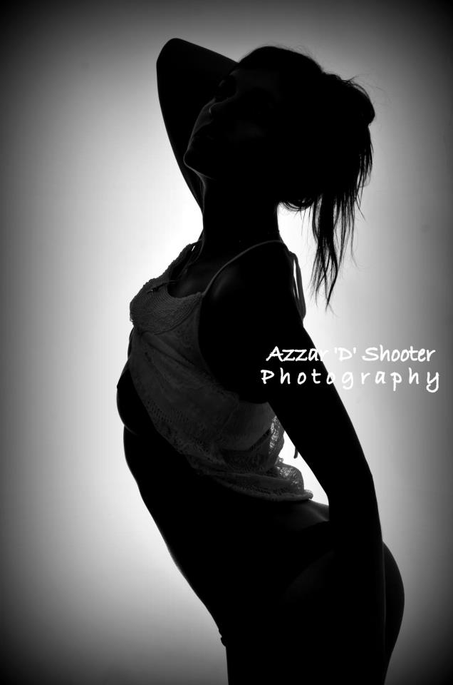 Male model photo shoot of azzar D shooter