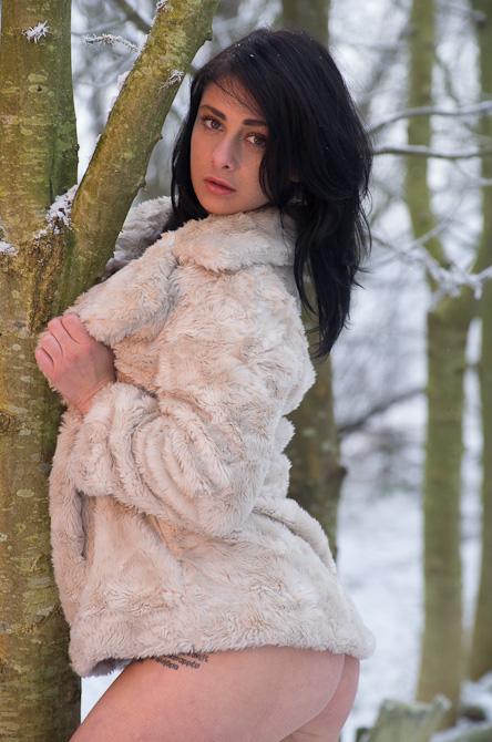 Female model photo shoot of Hannah Butcher in Huddersfield, Outside.