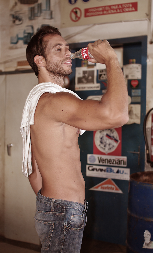 Male model photo shoot of Jordi Wild