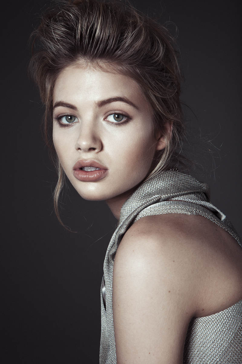 Female model photo shoot of Kasia Fortuna
