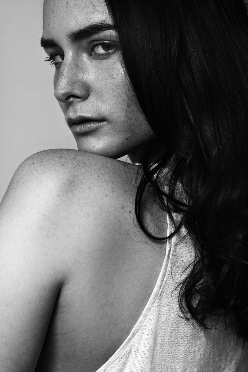 Female model photo shoot of Sara Lodin
