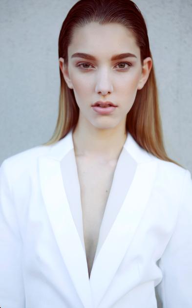 Female model photo shoot of Lulu Loeza 