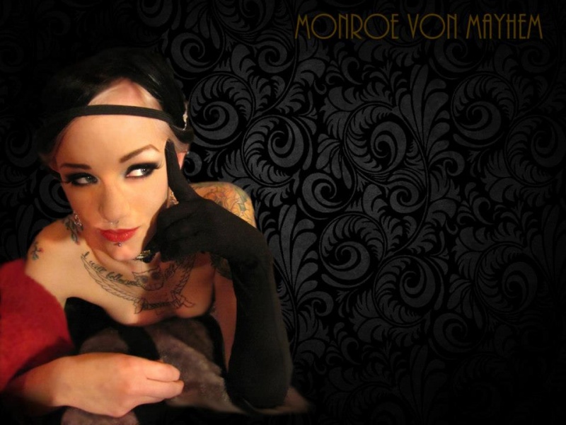 Female model photo shoot of Monroe Von Mayhem