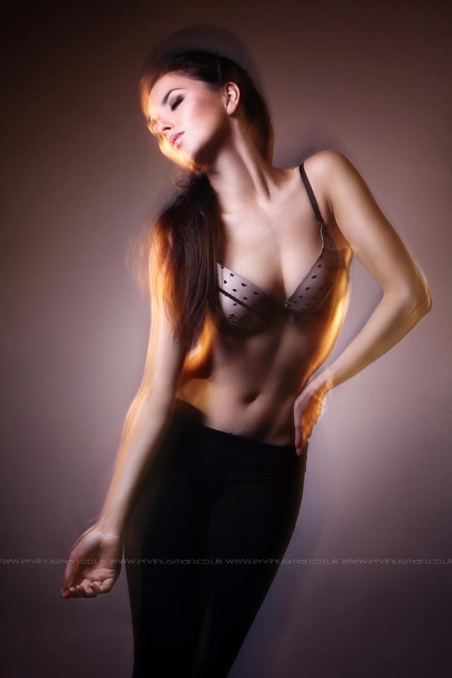 Female model photo shoot of samanta c