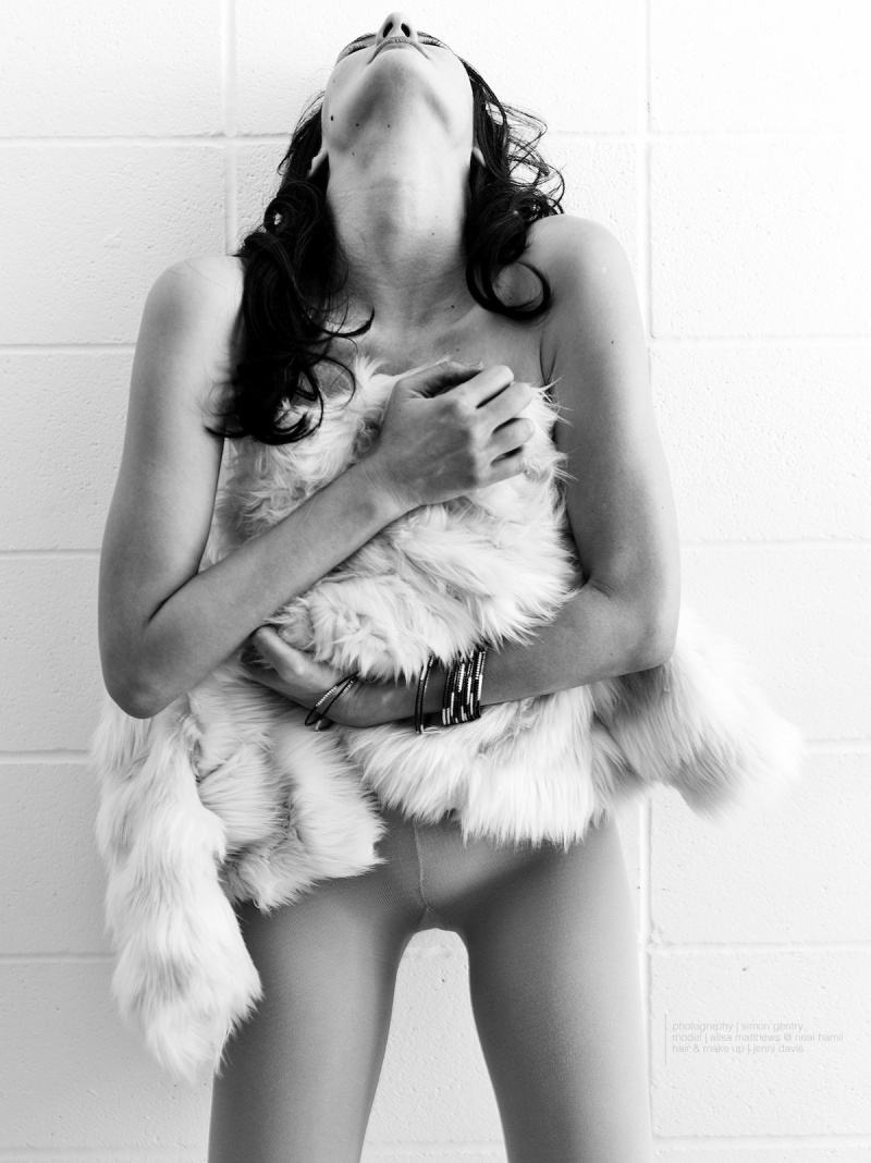 Female model photo shoot of Alisa Matthews by simongentry