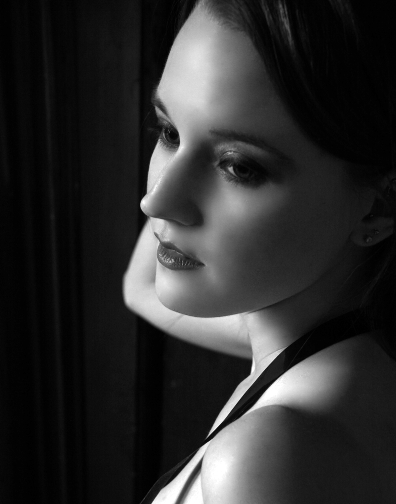 Female model photo shoot of zelda may by Sienna Hambleton