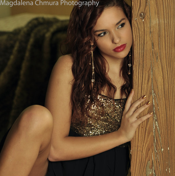 Female model photo shoot of Magdalena Chmura 