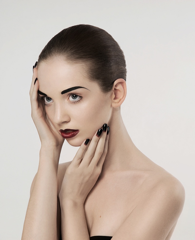 Female model photo shoot of Yunona_Reznichenko