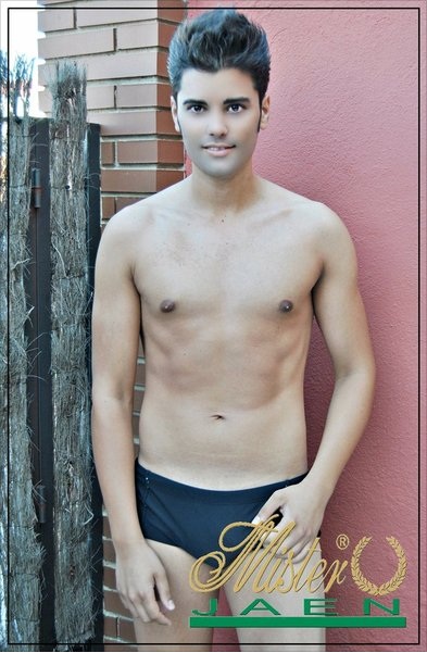 Male model photo shoot of CARLOS JCASTRO AGUILERA in Linares