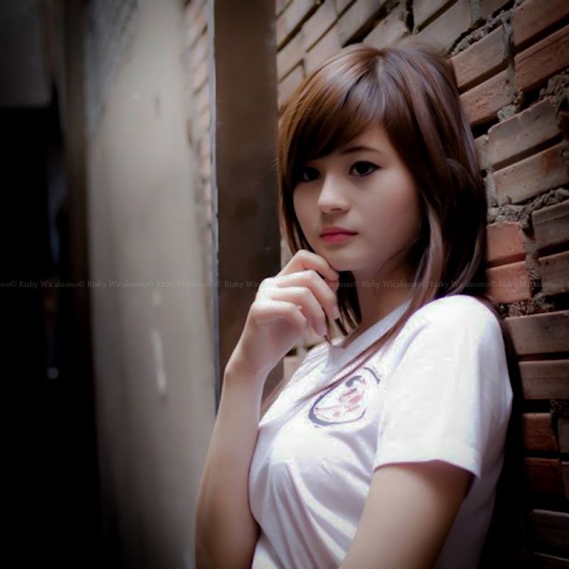 Female model photo shoot of Vee Valiant by Rizky Wicaksono in Bandung