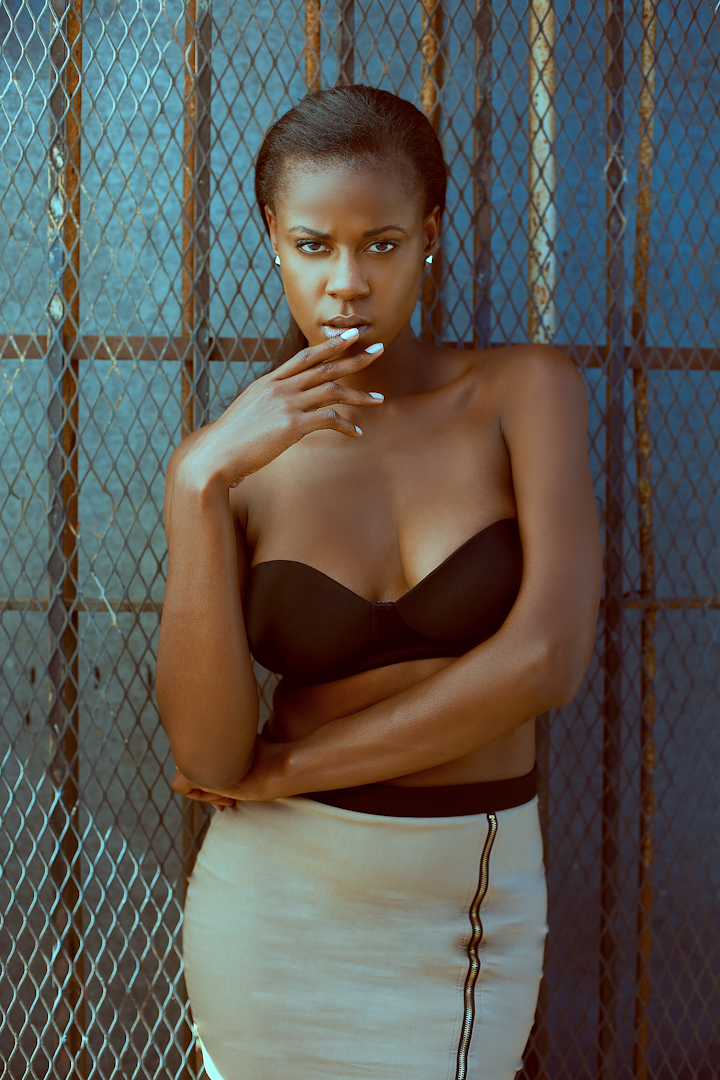 Female model photo shoot of Holley Vinae by EvansEye Photography