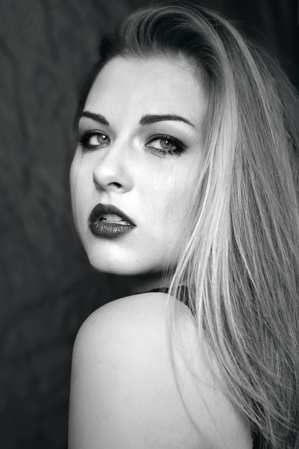 Female model photo shoot of xxSummer Carrington by E P O N A  in Shelton, CT