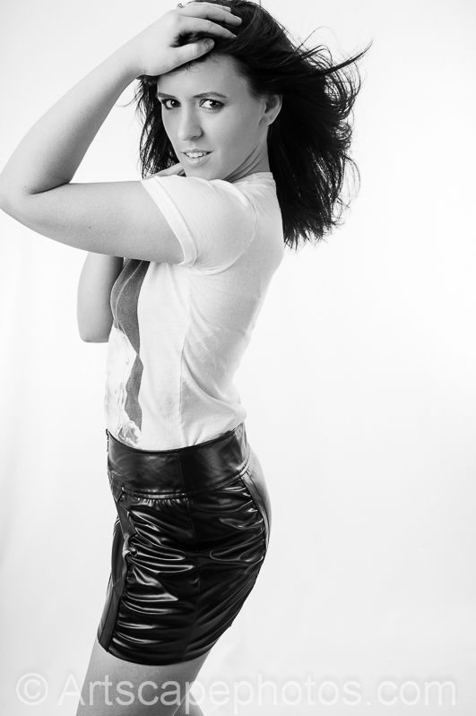 Female model photo shoot of Arianne B