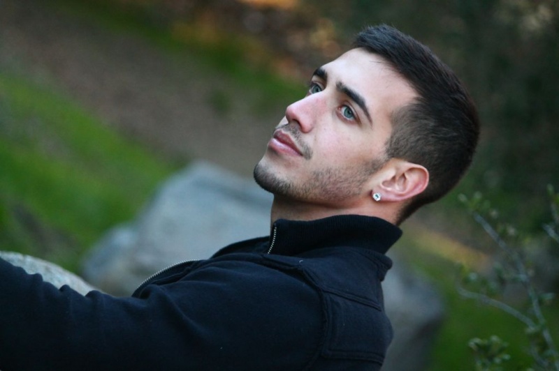 Male model photo shoot of Darius khan