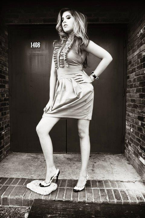 Female model photo shoot of Felicia Thompson in Nashville, TN