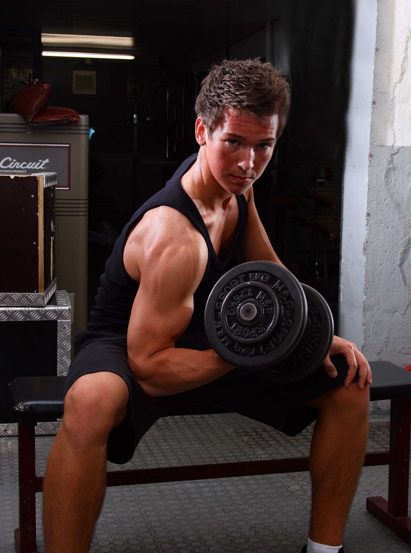 Male model photo shoot of Marc Doigny in Bill's Gym, Antwerpen