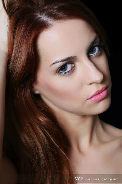 Female model photo shoot of Gwen Reece