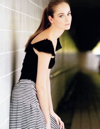 Female model photo shoot of Laura Helena Murphy