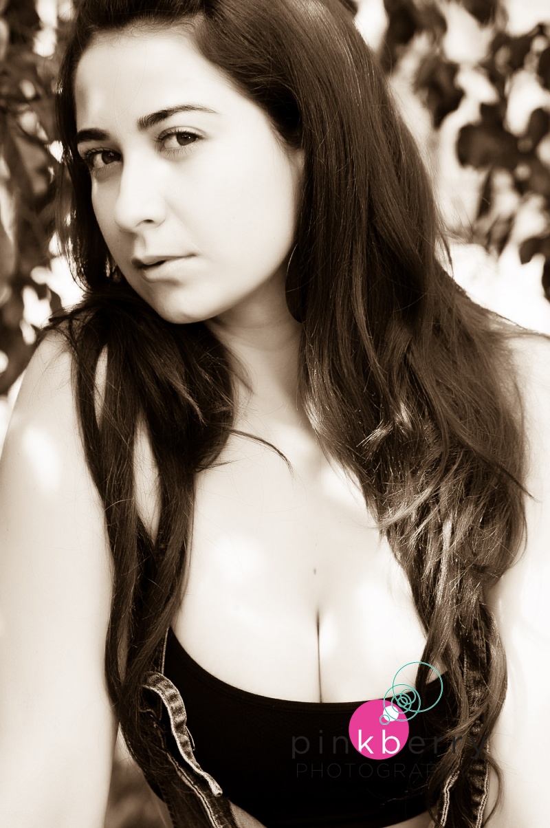 Female model photo shoot of gloria cardona