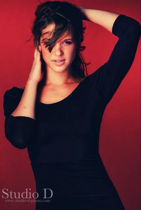 Female model photo shoot of Julie Granteed