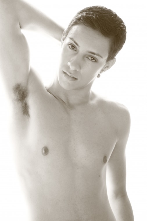 Male model photo shoot of Daniel Jolliff