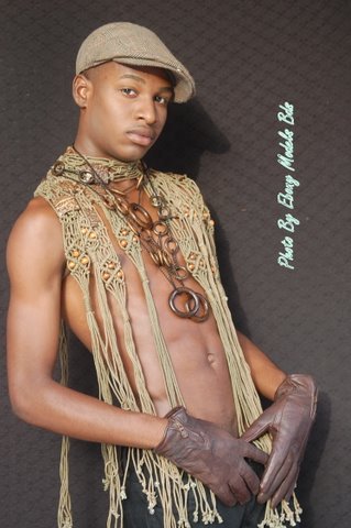 Male model photo shoot of Deshawn1992