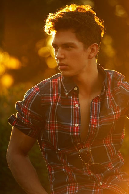 Male model photo shoot of RicardoRoman