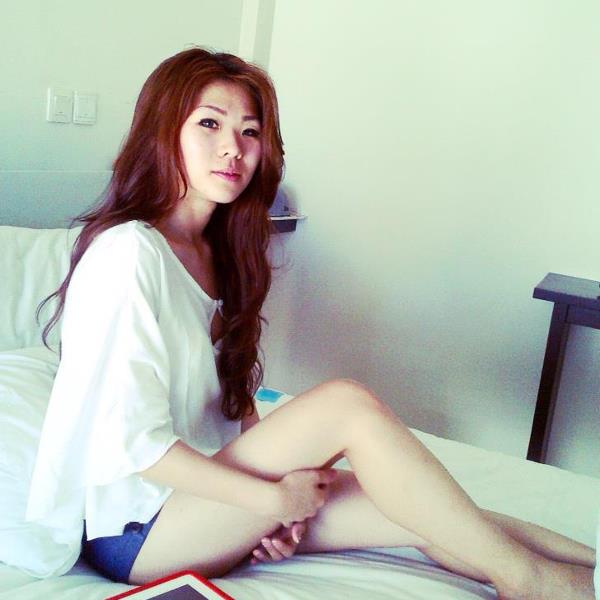 Female model photo shoot of Caren Qiu in o-ce-n hotel bali