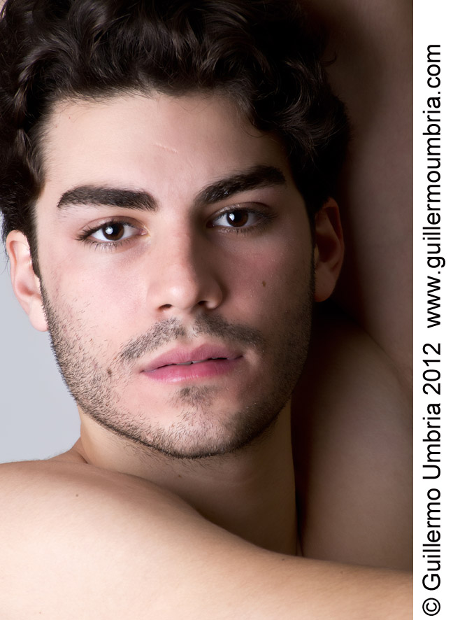 Male model photo shoot of Guillermo Umbria by Guillermo Umbria in Guillermo Umbria Studio