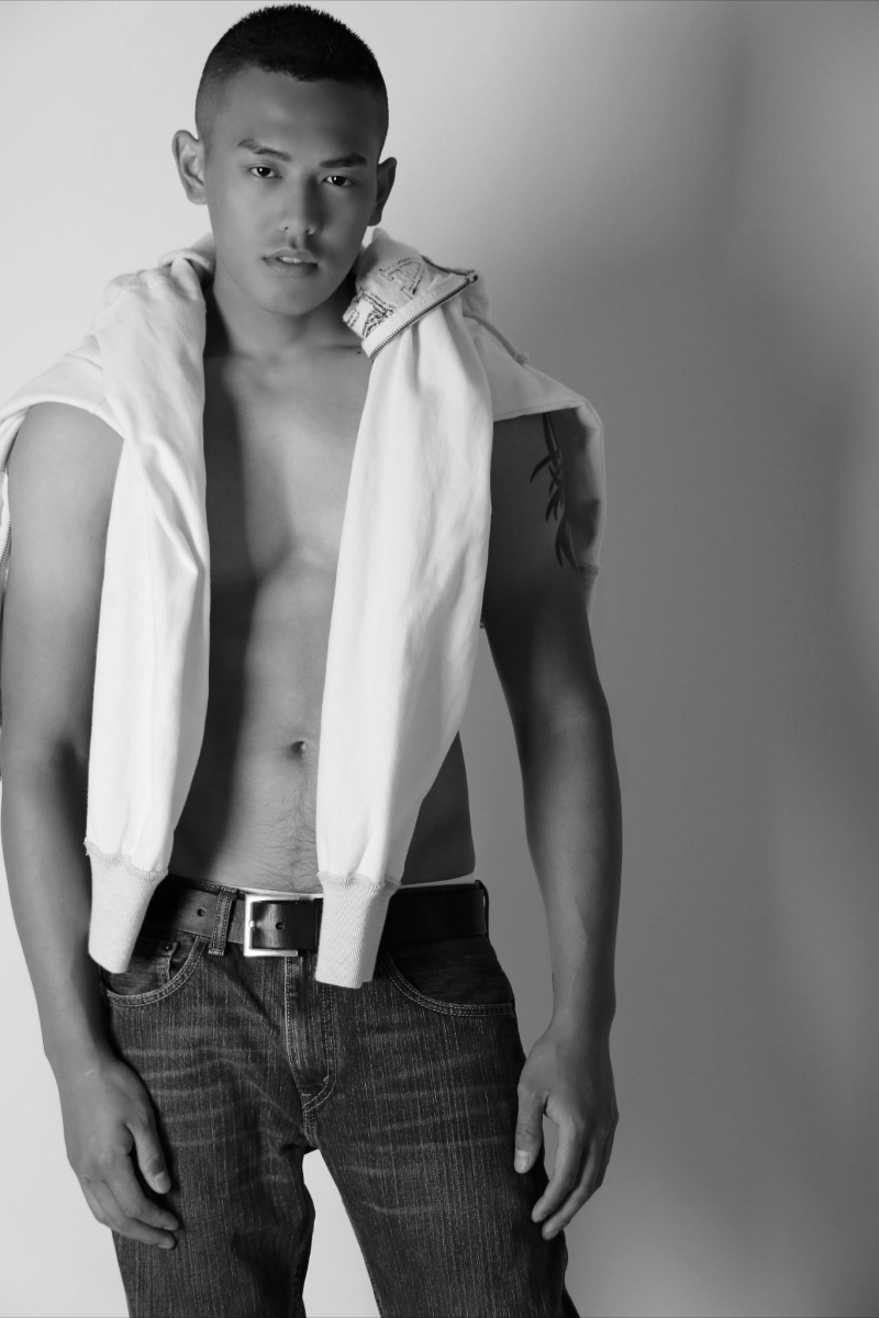 Male model photo shoot of Ken Yoshimoto