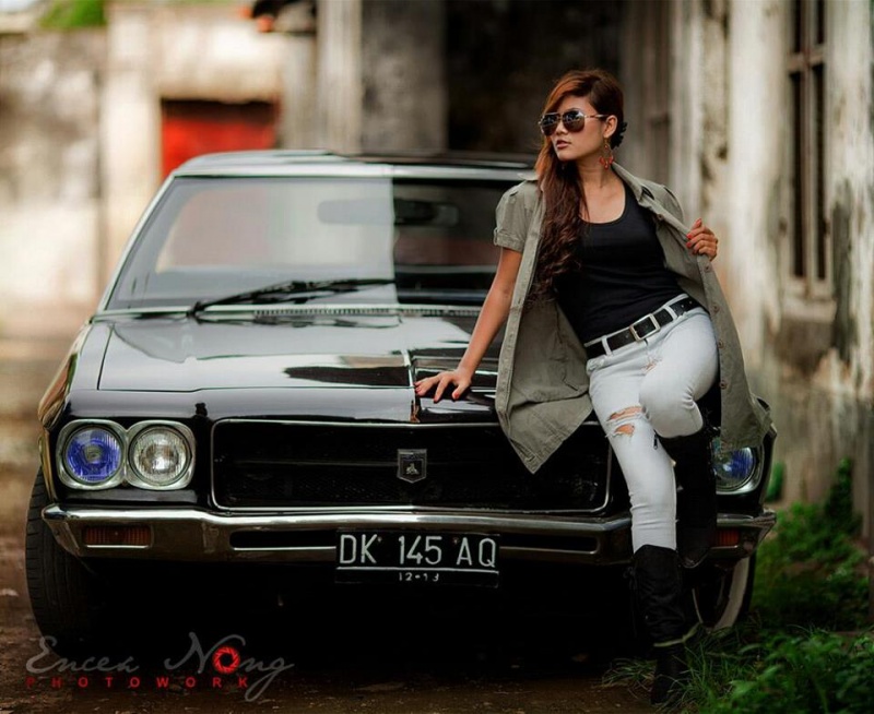 Female model photo shoot of Omang Dogen