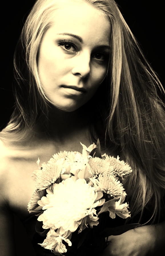 Female model photo shoot of Label T by Imagine Studios