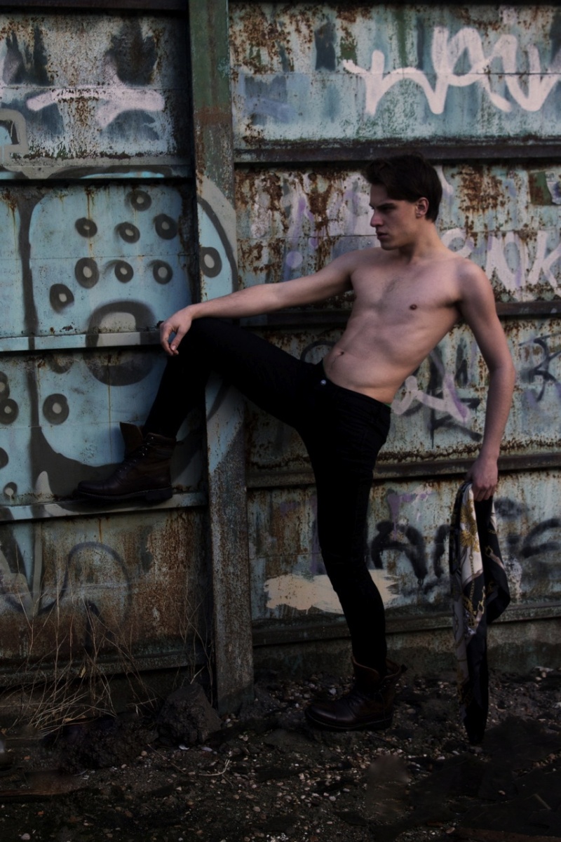 Male model photo shoot of David Espadero Martinez in Madrid