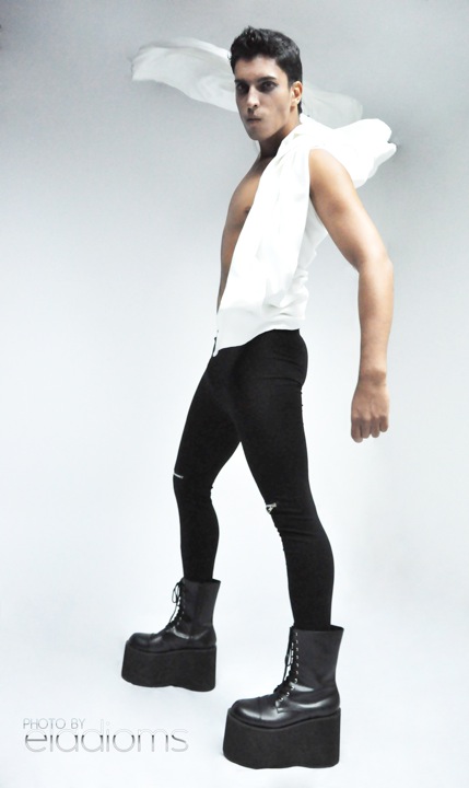 Male model photo shoot of Xavier Anthoan