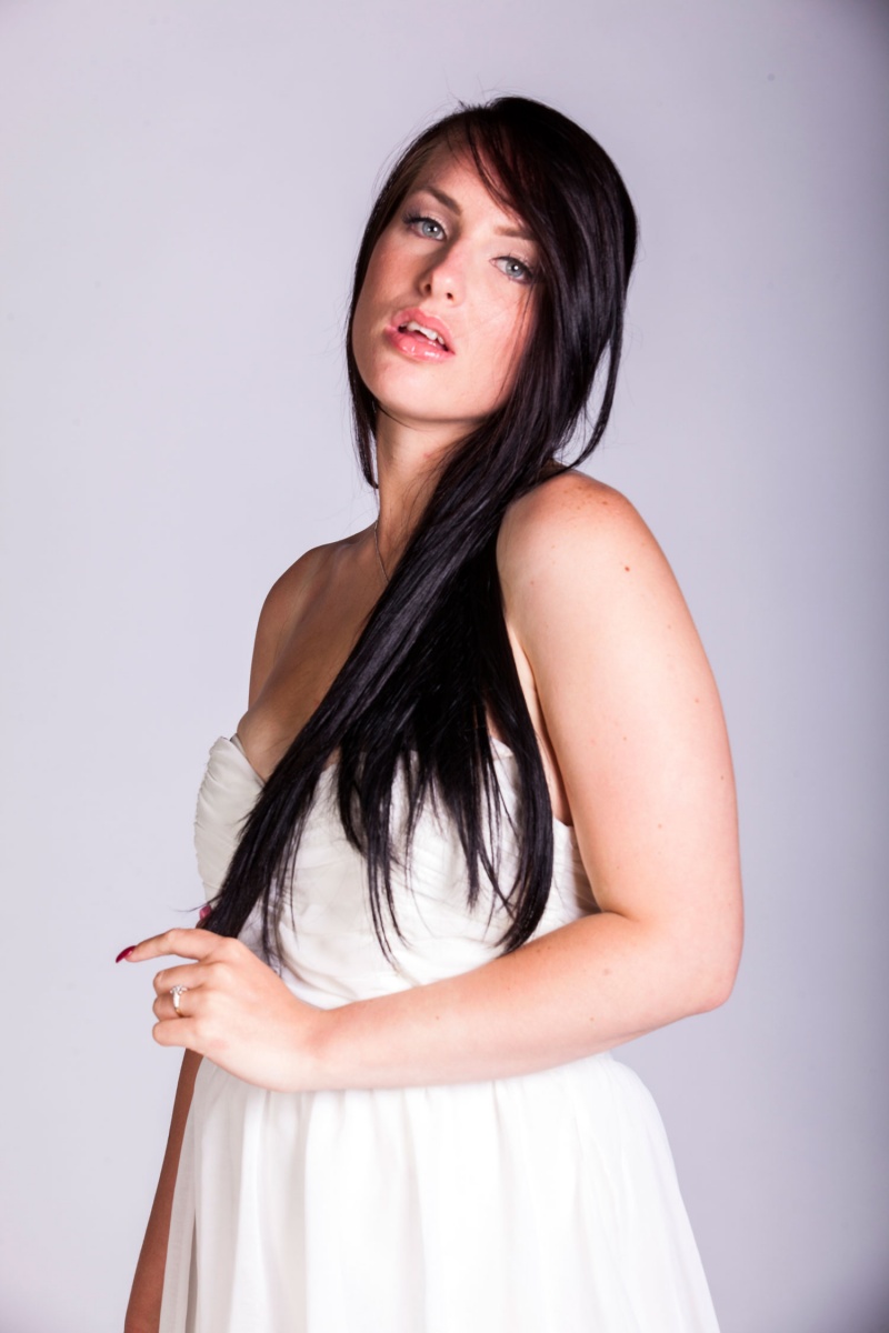 Female model photo shoot of Stephanie Slotegraaf