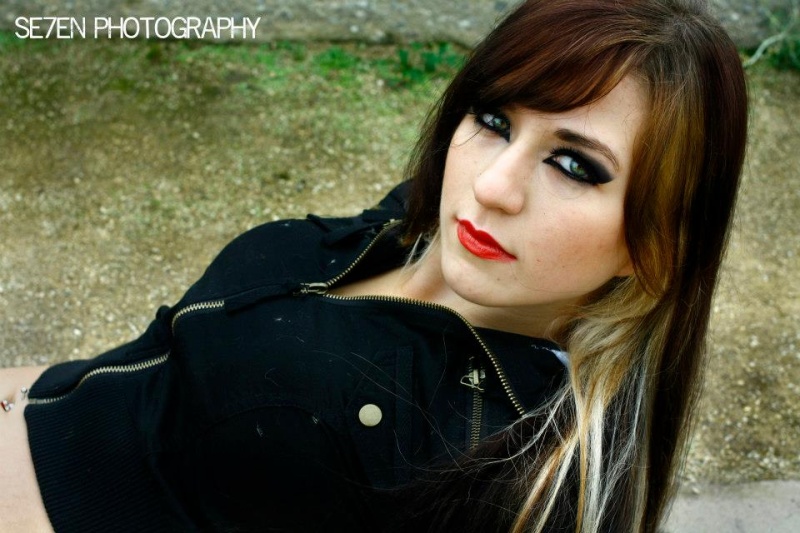 Female model photo shoot of Hannah Hellcat