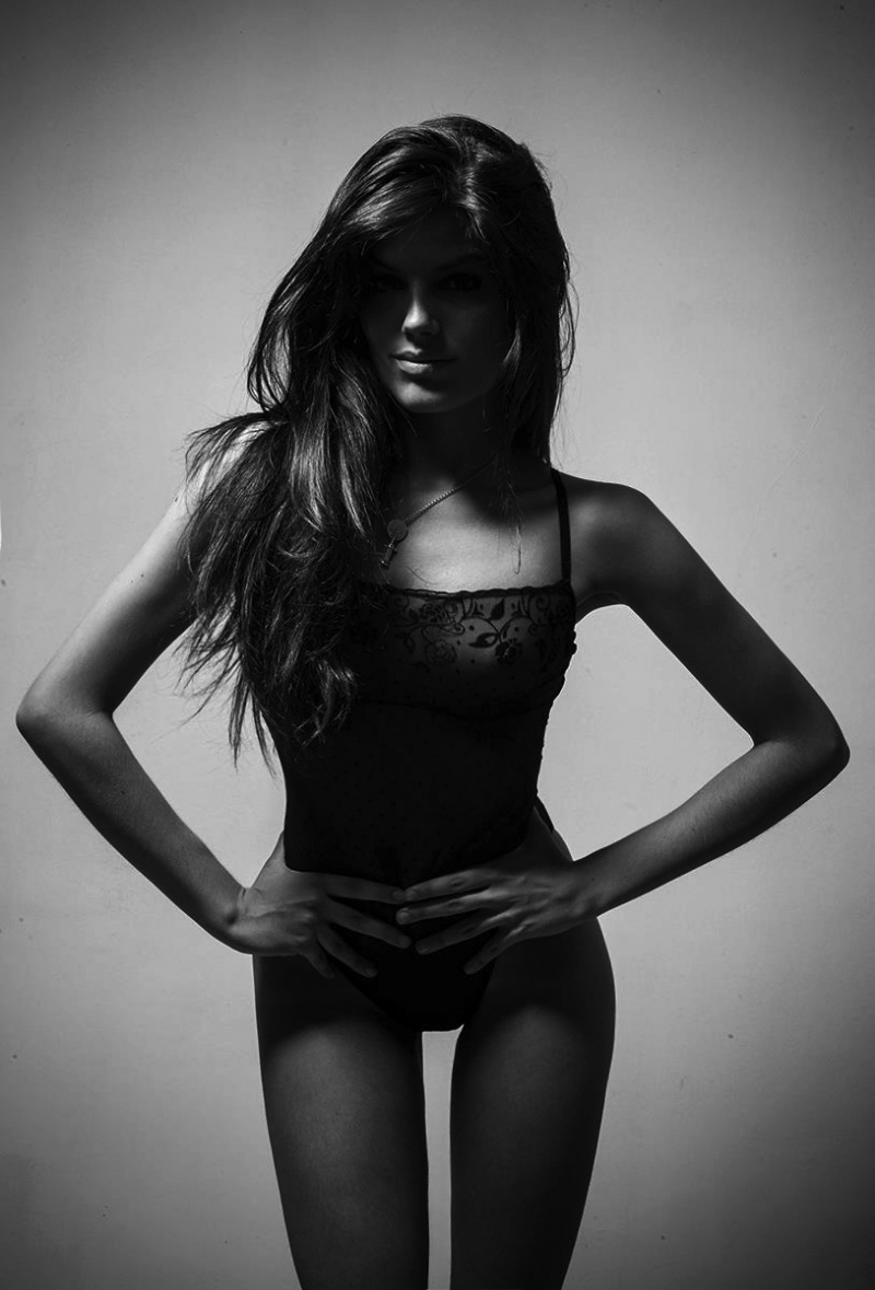 Female model photo shoot of Olivia Reca