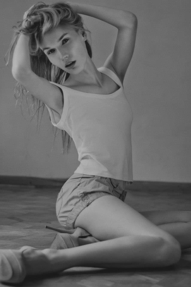 Female model photo shoot of diaspro86
