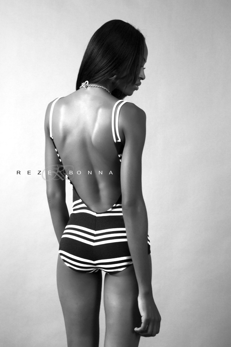 Female model photo shoot of jiteOkotie by Reze Bonna Photography
