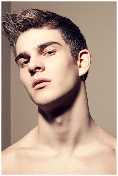 Male model photo shoot of Robin Hansort