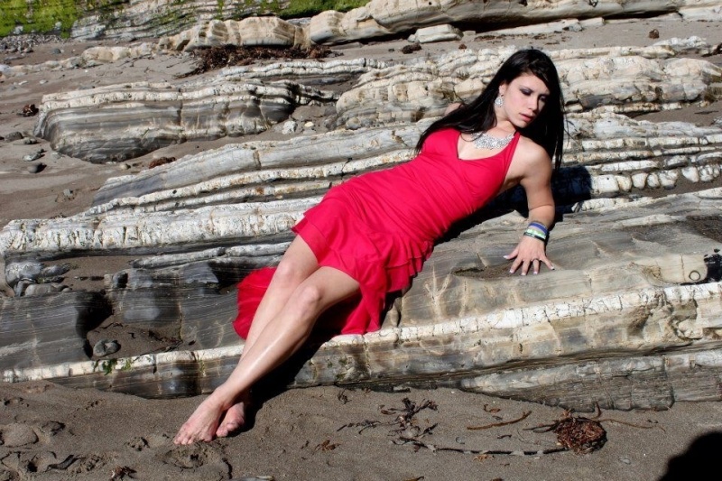 Female model photo shoot of Haley Gardner 