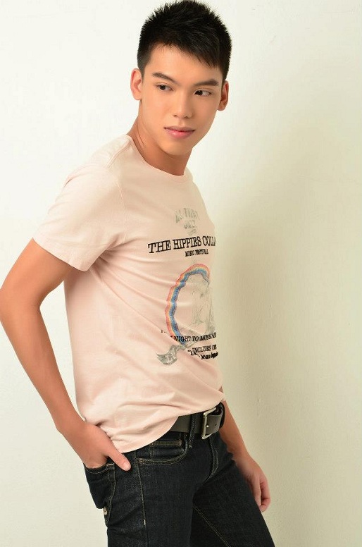 Male model photo shoot of Alvin Yong