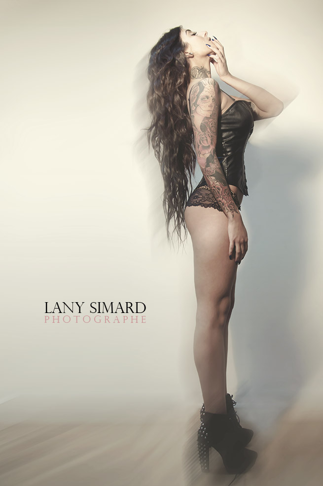 Female model photo shoot of Lany Simard Photographe in Sherbrooke,qc